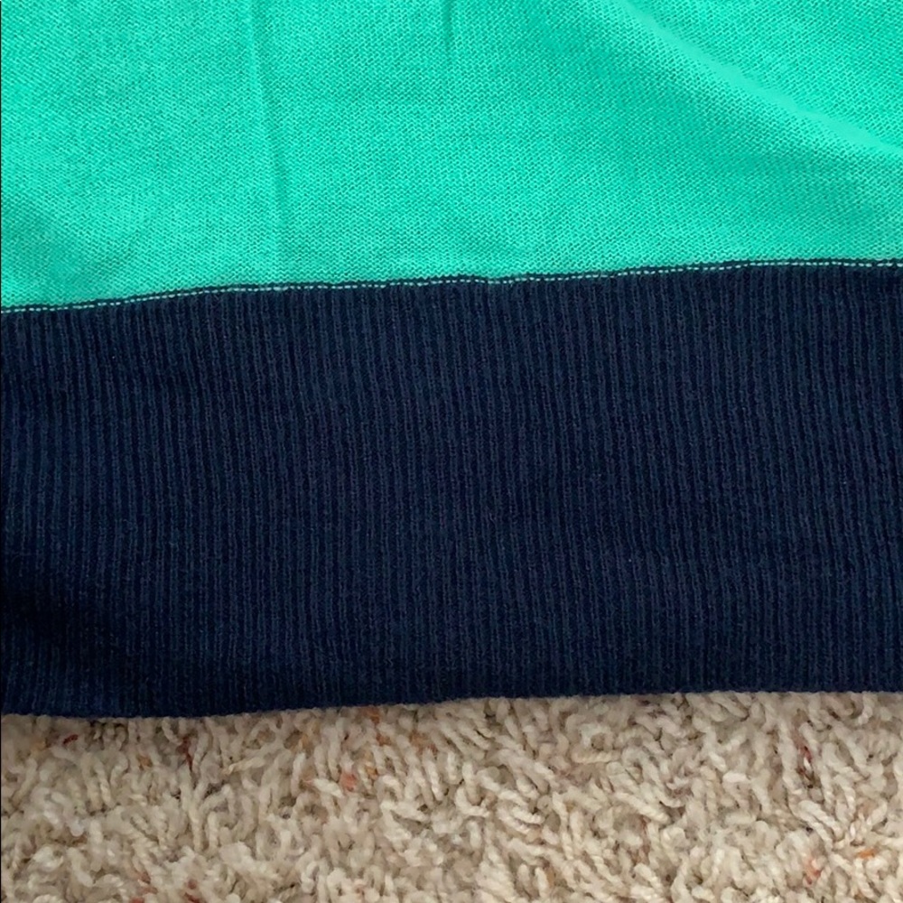 •AMERICAN EAGLE• long sleeve - Picture 3 of 3